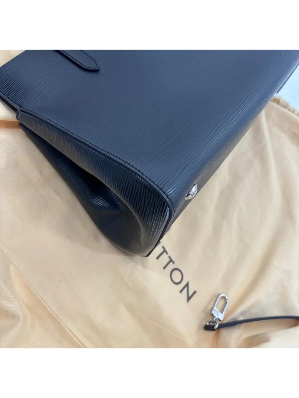 Louis Vuitton Epi Ma Roulis MM Handbag